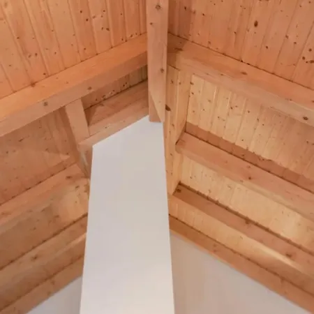 Moderne Dachgeschosswohnung Im Leipziger Norden Apartmán