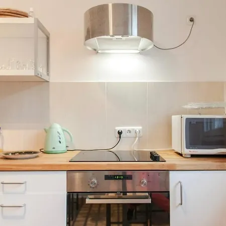Moderne Dachgeschosswohnung Im Leipziger Norden Apartment Leipzig