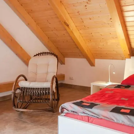 Apartamento Moderne Dachgeschosswohnung Im Leipziger Norden