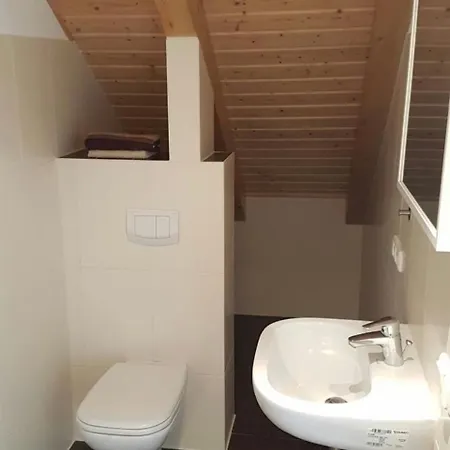 Moderne Dachgeschosswohnung Im Leipziger Norden Leipzig