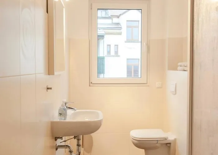 Appartement Modern 3room-flat North Porsche -dhl-amazon-airport Lei Halle-bmw-messe By Respect Host *